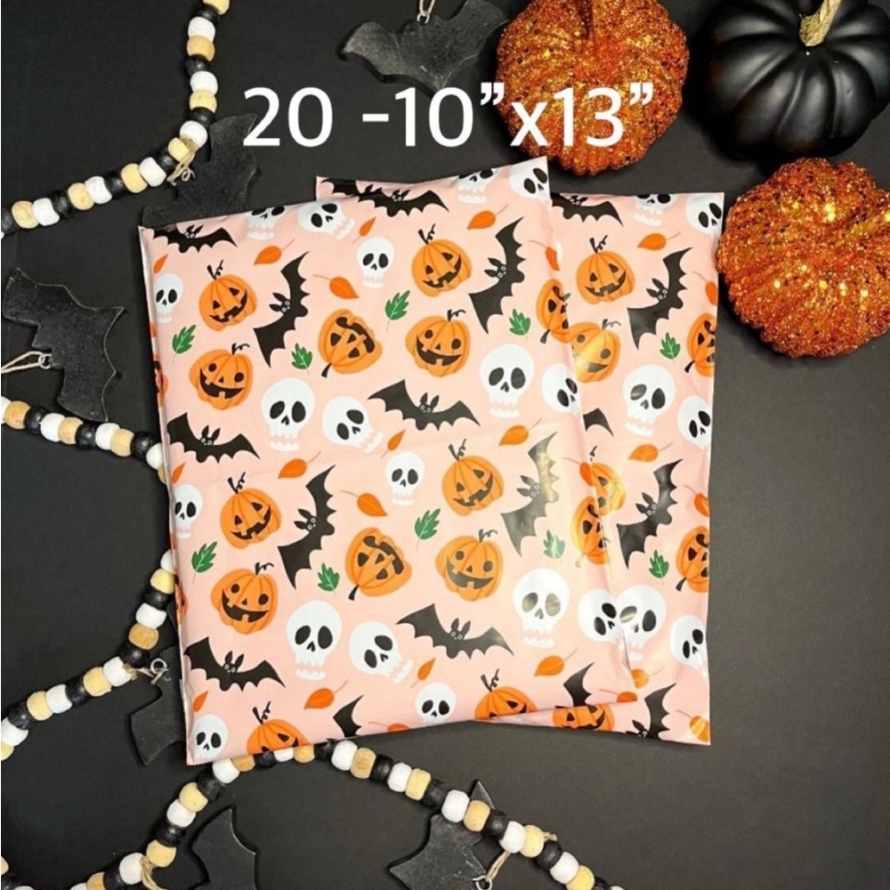 4/$20 -🎃🦇20 Halloween poly mailers 10”x13”